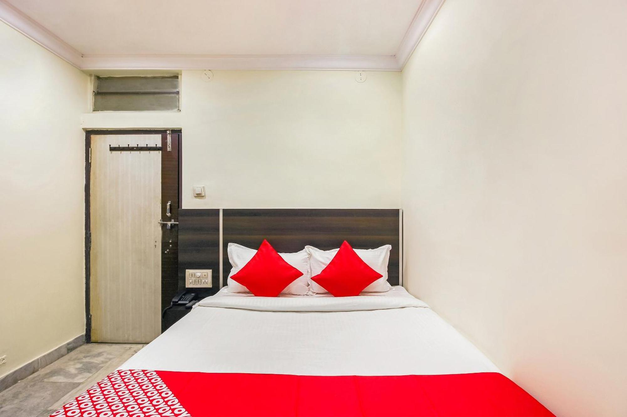 Hotel O Pearl City Hyderabad Exterior foto